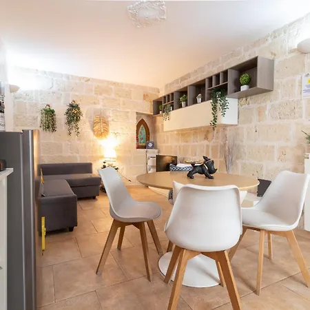 La In Centro, With Spa Apartment